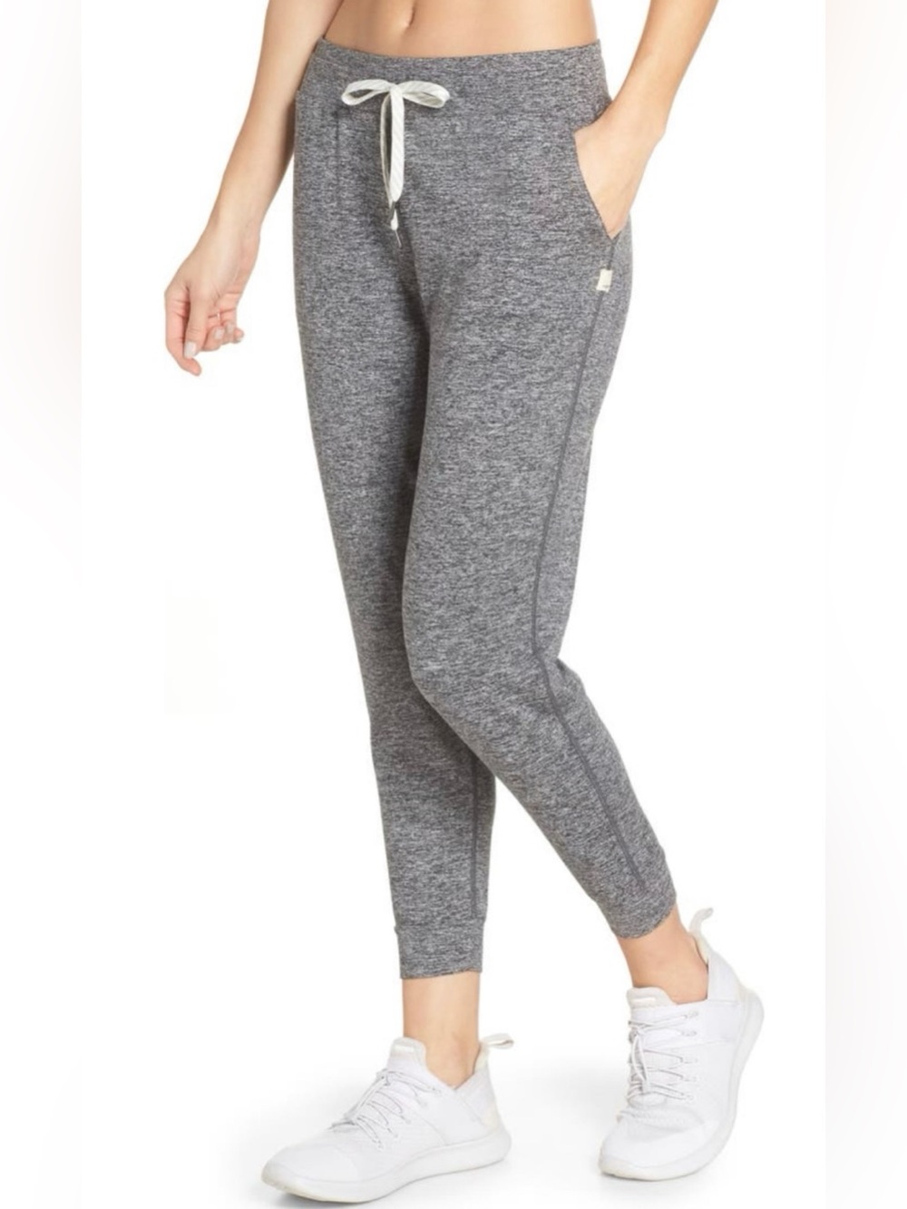 Vuori Performance Jogger Pants in Heather Grey Size Medium